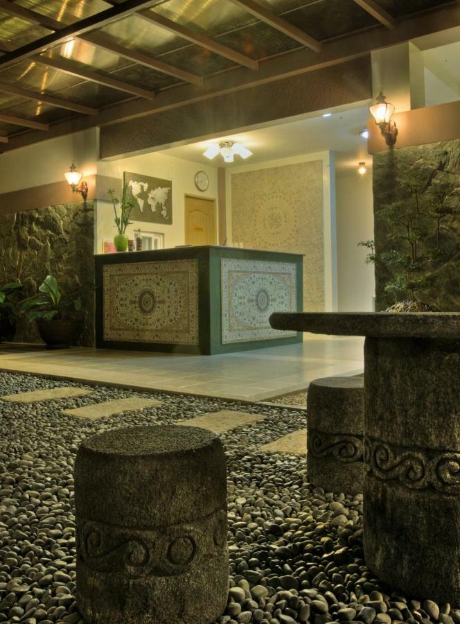 Hanan Hotel Tagaytay - Formerly Tagaytay Wingate Manor Tagaytay City Exterior foto